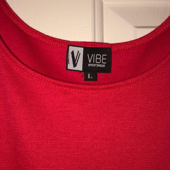 Red dress - Picture 2 of 3